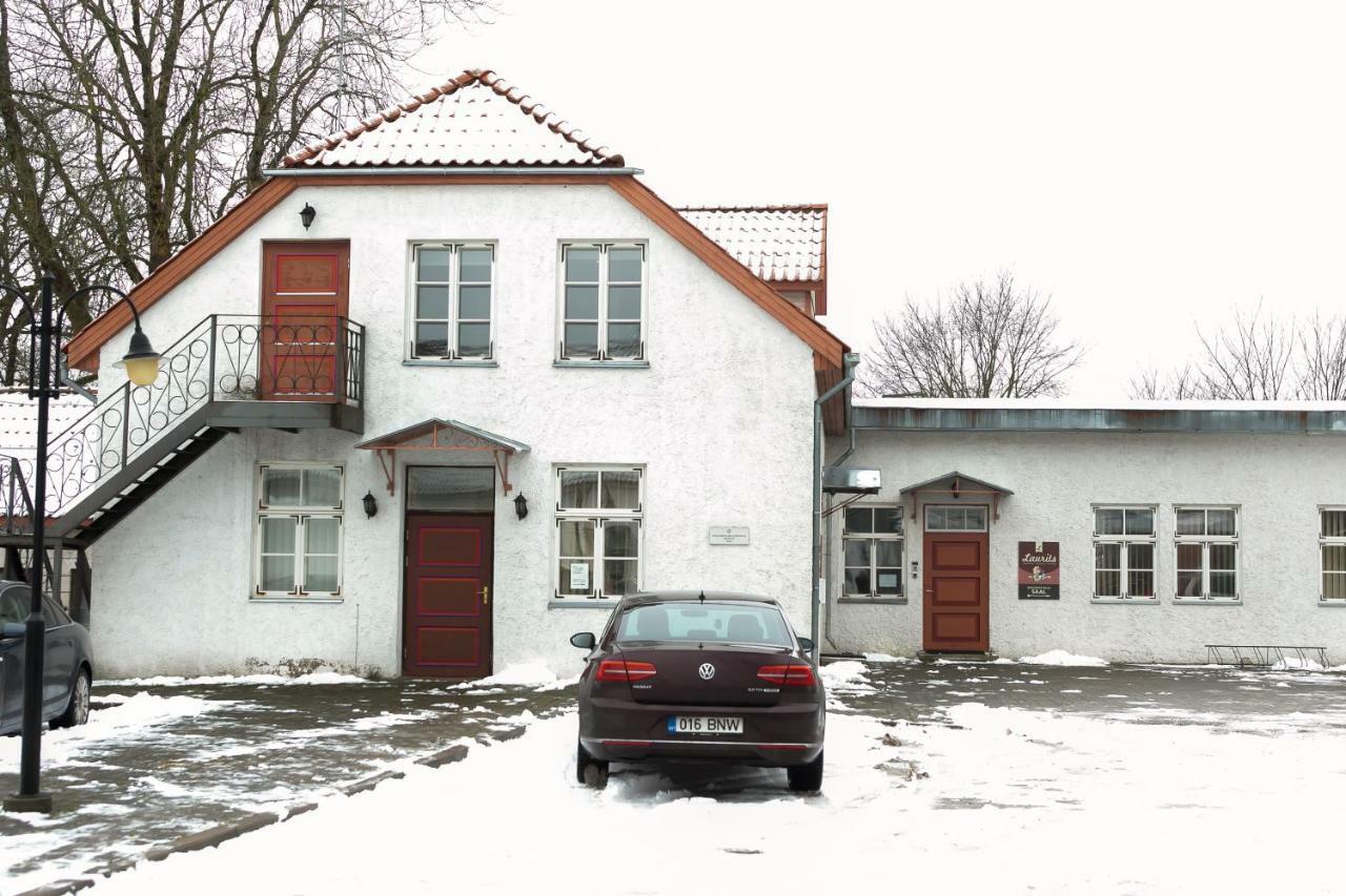 Guesthouse Laurits Kuressaare Bagian luar foto