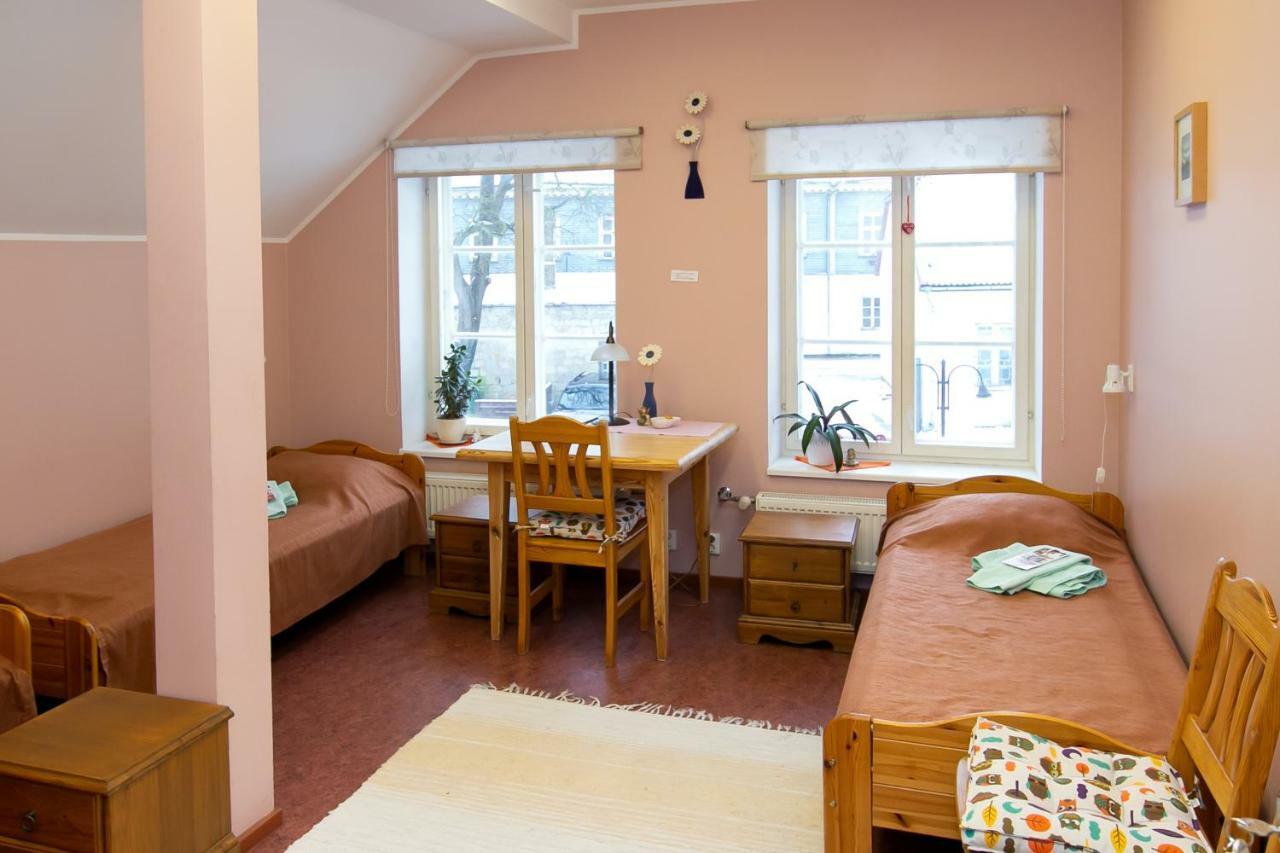 Guesthouse Laurits Kuressaare Bagian luar foto