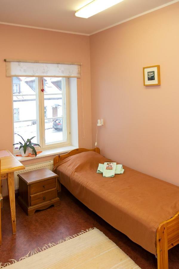 Guesthouse Laurits Kuressaare Bagian luar foto